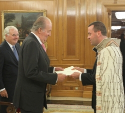 Su Majestad el Rey recibe las Cartas Credenciales del embajador de Nueva Zelanda, Michael Swain